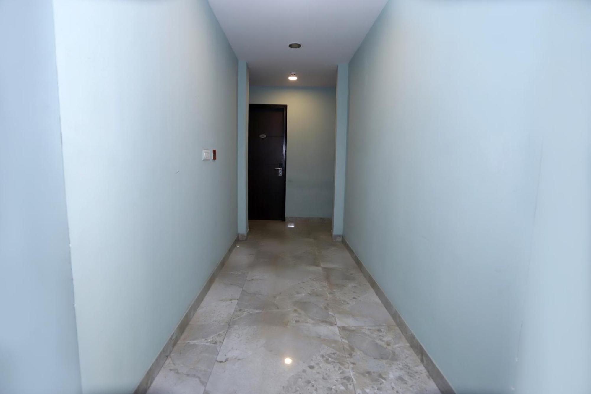 Hotel Pk Residency Нойда Екстер'єр фото